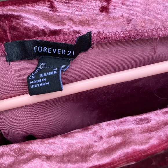 Forever 21 off the shoulder crop top - Picture 2 of 3